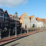 Moderne 2-zimmer Wohnung! Wlan Und Netflix Inklusive! Zentral Gelegen In Der Historischen Altstadt!