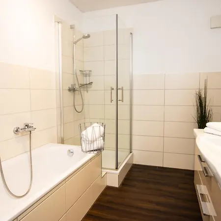 Moderne 2-zimmer Wohnung! Wlan Und Netflix Inklusive! Zentral Gelegen In Der Historischen Altstadt! *