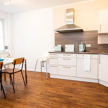 Apartment Moderne 2-zimmer Wohnung! Wlan Und Netflix Inklusive! Zentral Gelegen In Der Historischen Altstadt! Stade