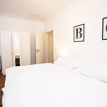 Moderne 2-zimmer Wohnung! Wlan Und Netflix Inklusive! Zentral Gelegen In Der Historischen Altstadt!