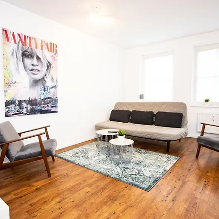 Moderne 2-zimmer Wohnung! Wlan Und Netflix Inklusive! Zentral Gelegen In Der Historischen Altstadt! Stade