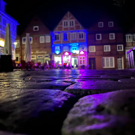 Moderne 2-zimmer Wohnung! Wlan Und Netflix Inklusive! Zentral Gelegen In Der Historischen Altstadt! Lejlighed