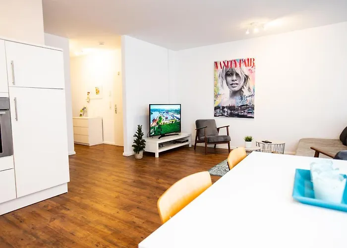 Moderne 2-zimmer Wohnung! Wlan Und Netflix Inklusive! Zentral Gelegen In Der Historischen Altstadt! Stade