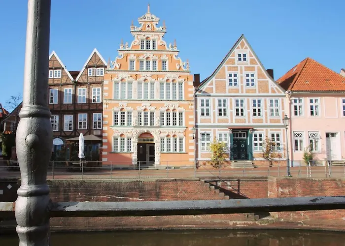 Moderne 2-zimmer Wohnung! Wlan Und Netflix Inklusive! Zentral Gelegen In Der Historischen Altstadt! * Stade