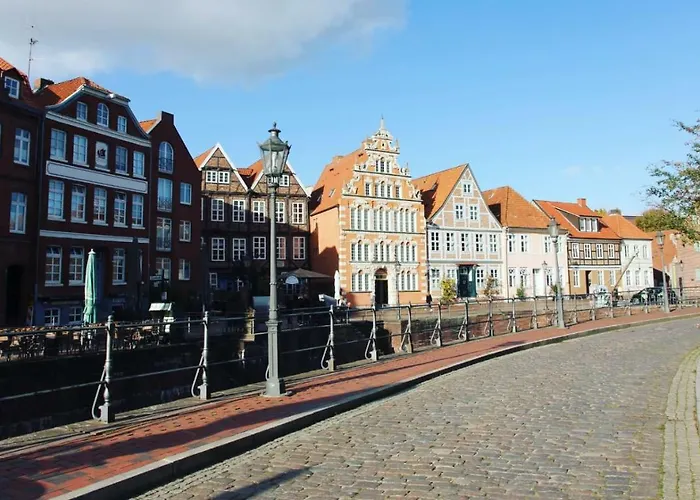 Moderne 2-zimmer Wohnung! Wlan Und Netflix Inklusive! Zentral Gelegen In Der Historischen Altstadt!